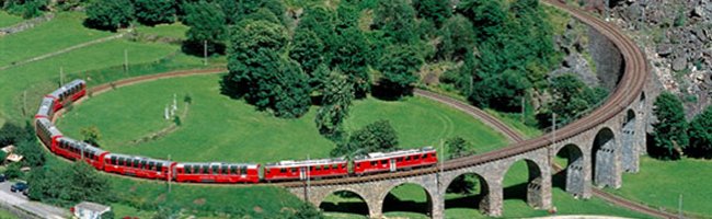 Red Bernina train